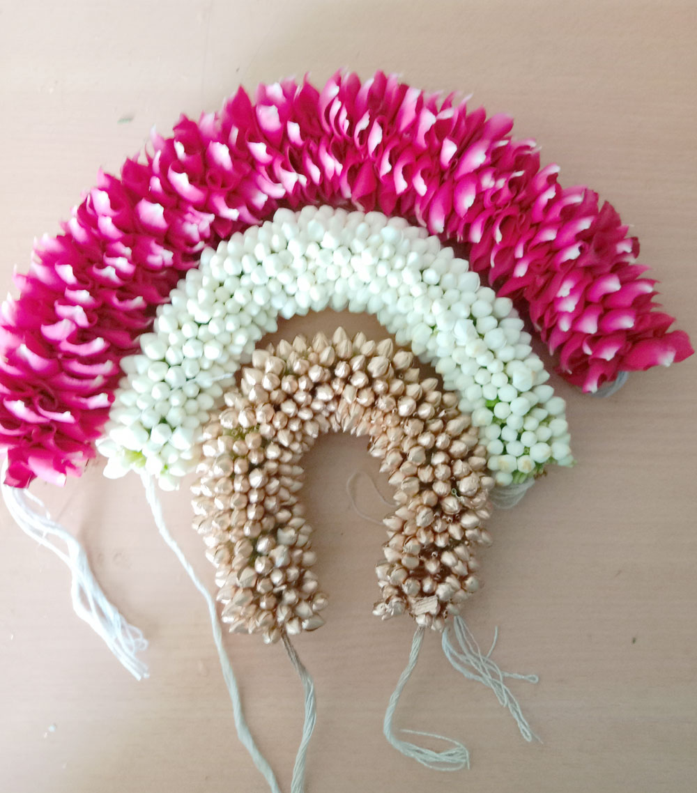 Bridal Flower  - Nanthiyavattai Flower (Gajra)