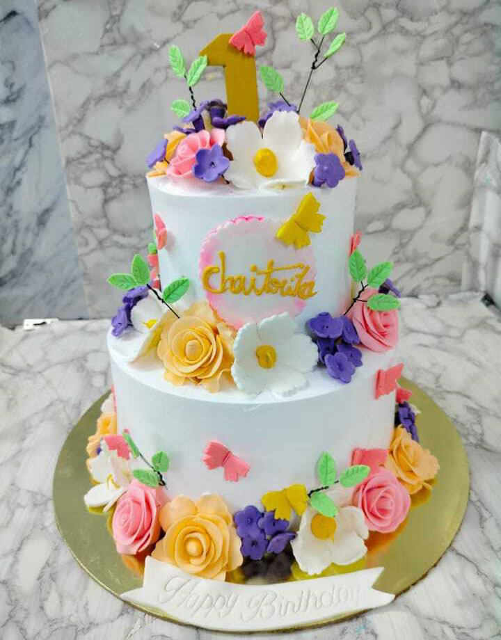 Elegant Floral First Birthday Cake (4kg–6kg Available)
