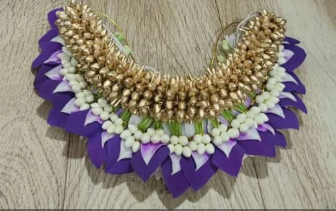 Premium Traditional Wedding Flower Garland (Purple &amp; Gold Design)