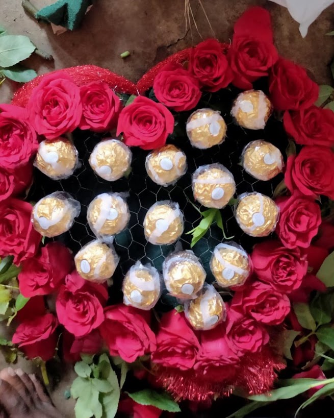 Heart Shape Red Roses with Ferrero Rocher Chocolate Arrangement